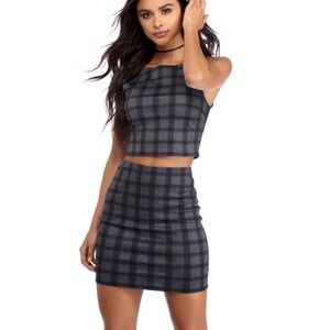 Plaid crop top & skirt set !